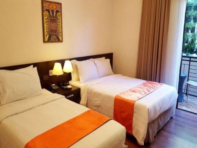 באגויו Giraffe Boutique Hotel מראה חיצוני תמונה