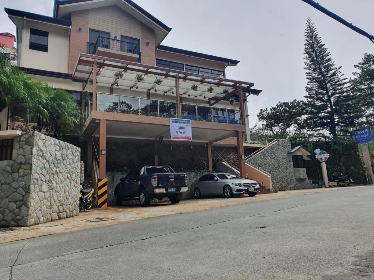 באגויו Giraffe Boutique Hotel מראה חיצוני תמונה