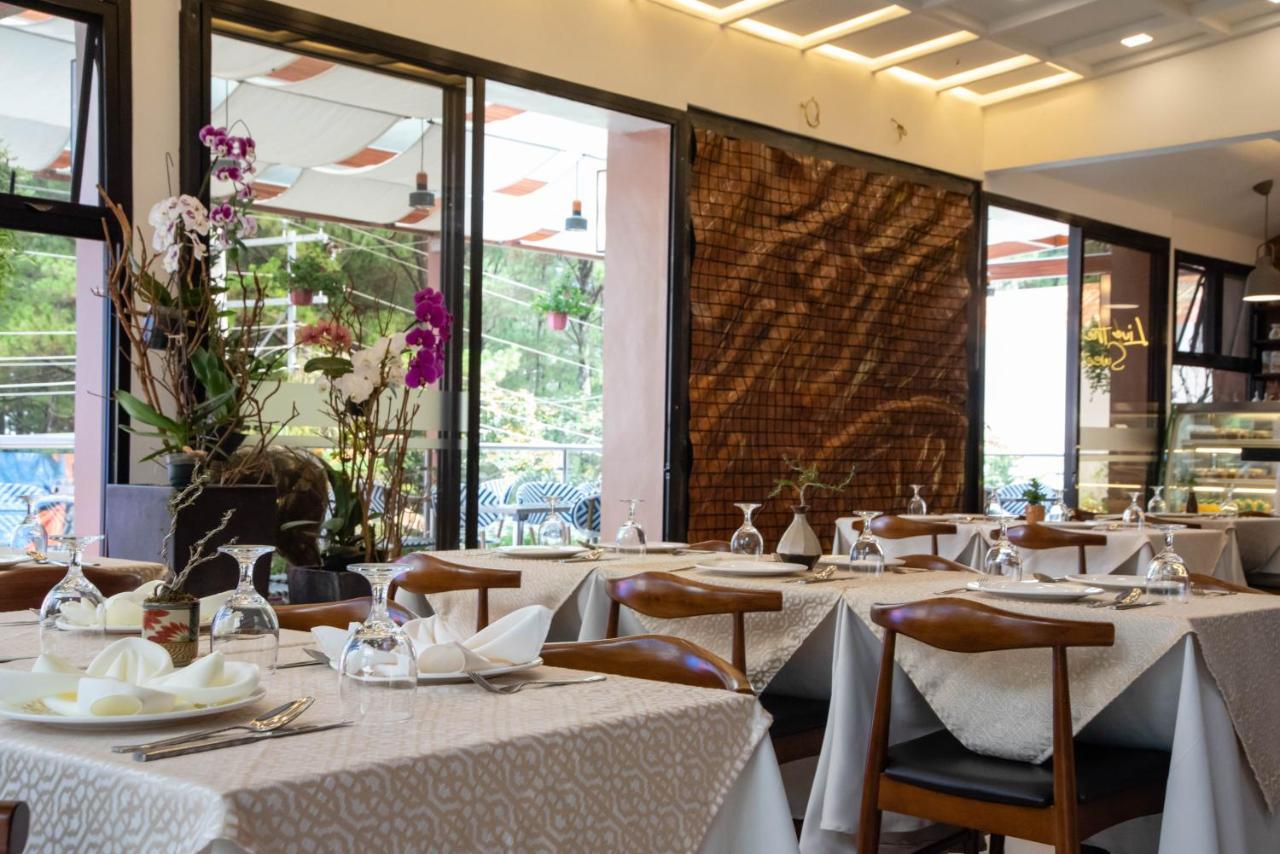 באגויו Giraffe Boutique Hotel מראה חיצוני תמונה