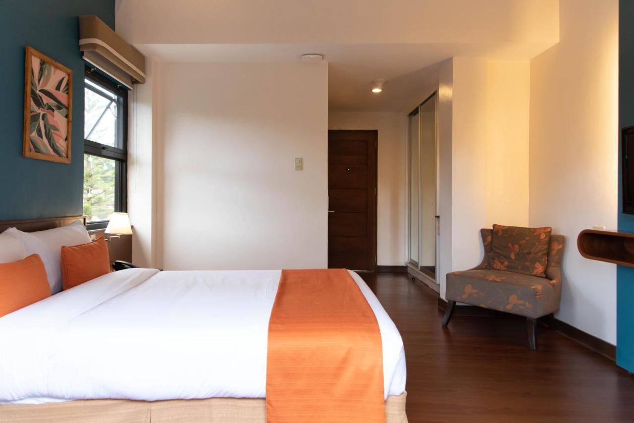 באגויו Giraffe Boutique Hotel מראה חיצוני תמונה
