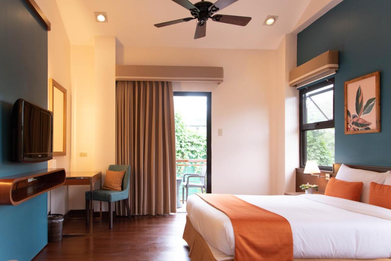 באגויו Giraffe Boutique Hotel מראה חיצוני תמונה