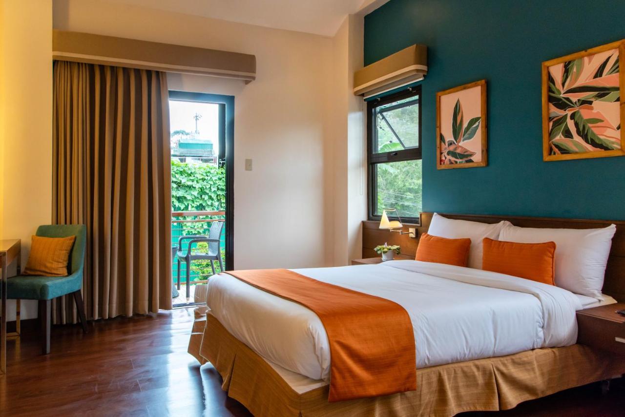 באגויו Giraffe Boutique Hotel מראה חיצוני תמונה