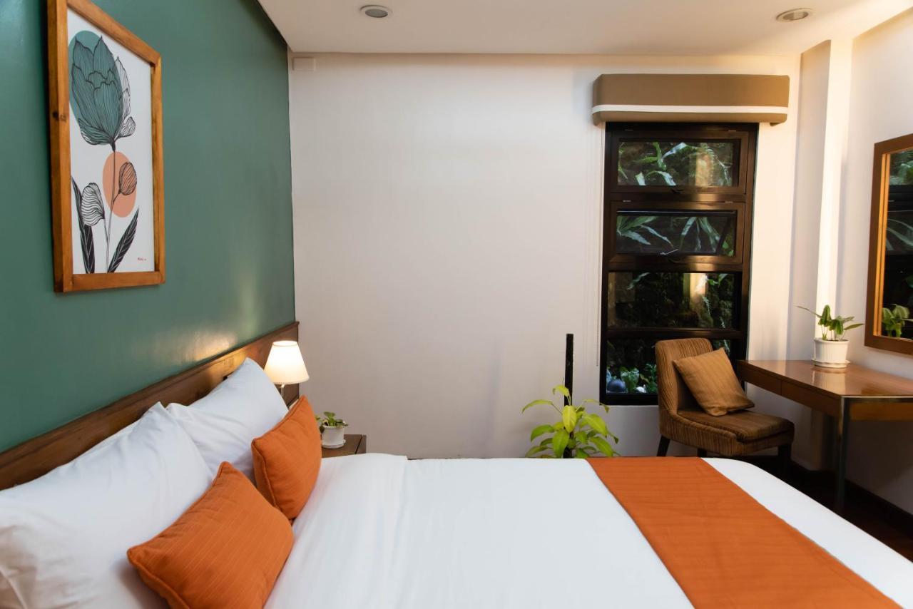 באגויו Giraffe Boutique Hotel מראה חיצוני תמונה