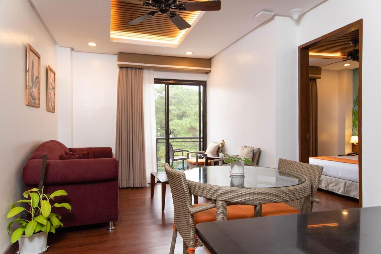 באגויו Giraffe Boutique Hotel מראה חיצוני תמונה
