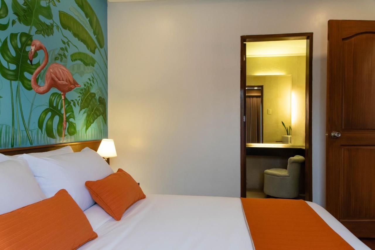 באגויו Giraffe Boutique Hotel מראה חיצוני תמונה