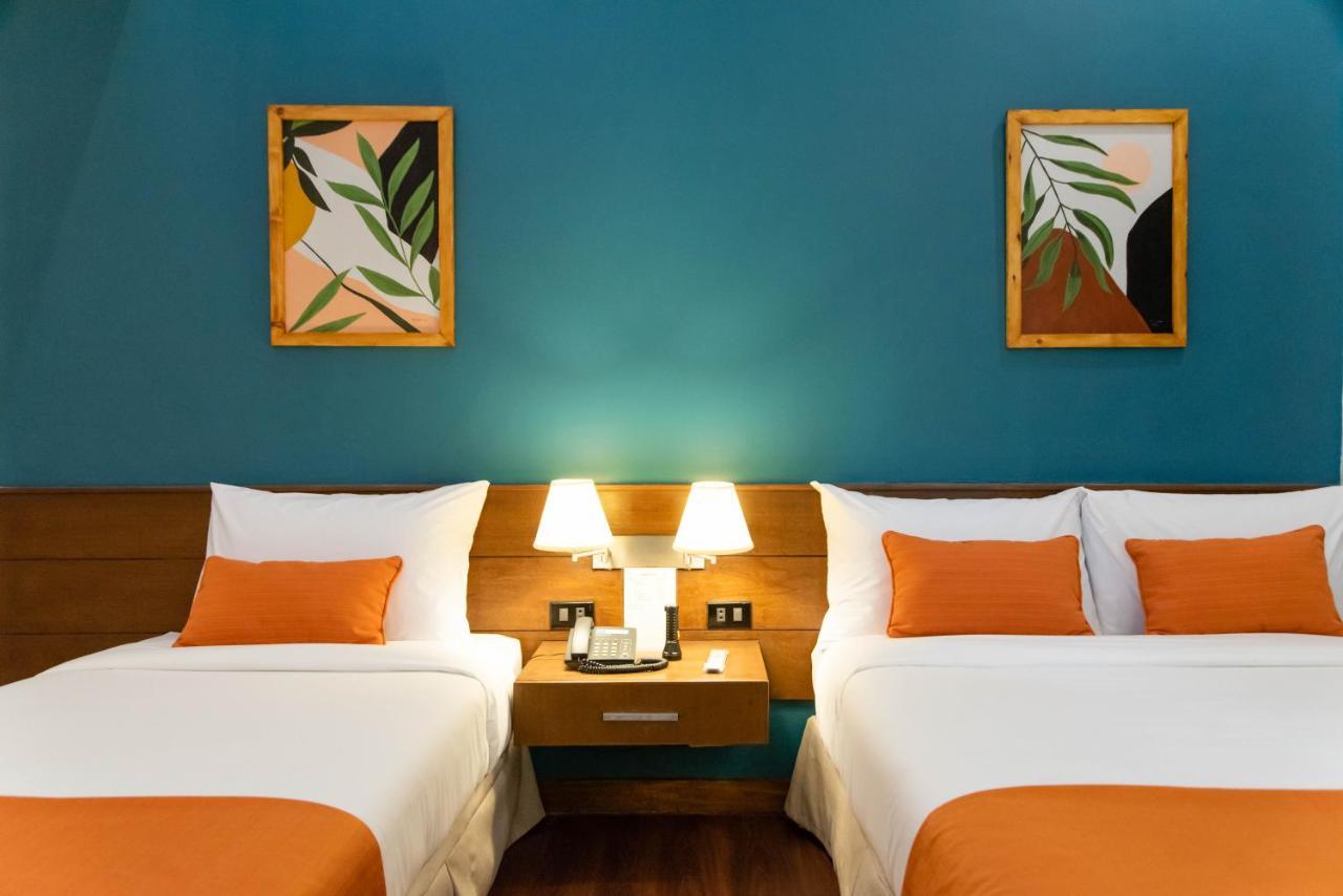 באגויו Giraffe Boutique Hotel מראה חיצוני תמונה