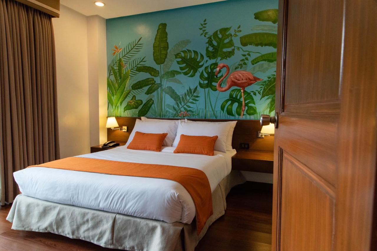 באגויו Giraffe Boutique Hotel מראה חיצוני תמונה