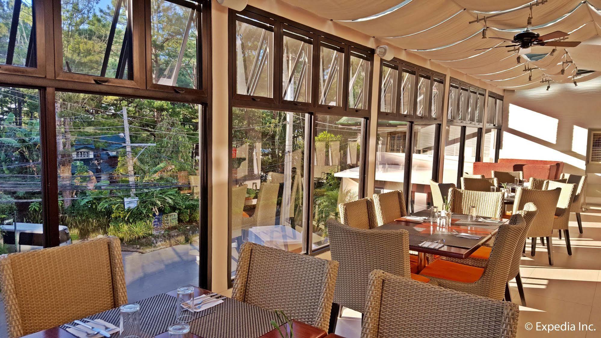 באגויו Giraffe Boutique Hotel מראה חיצוני תמונה
