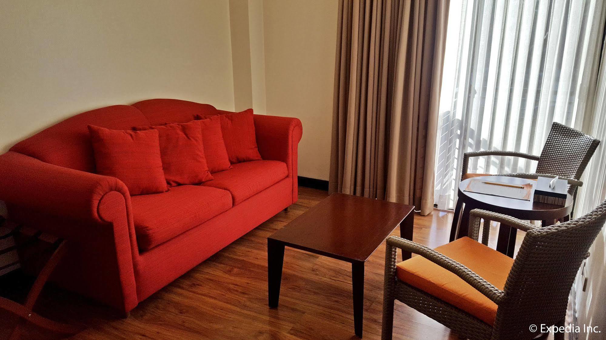 באגויו Giraffe Boutique Hotel מראה חיצוני תמונה