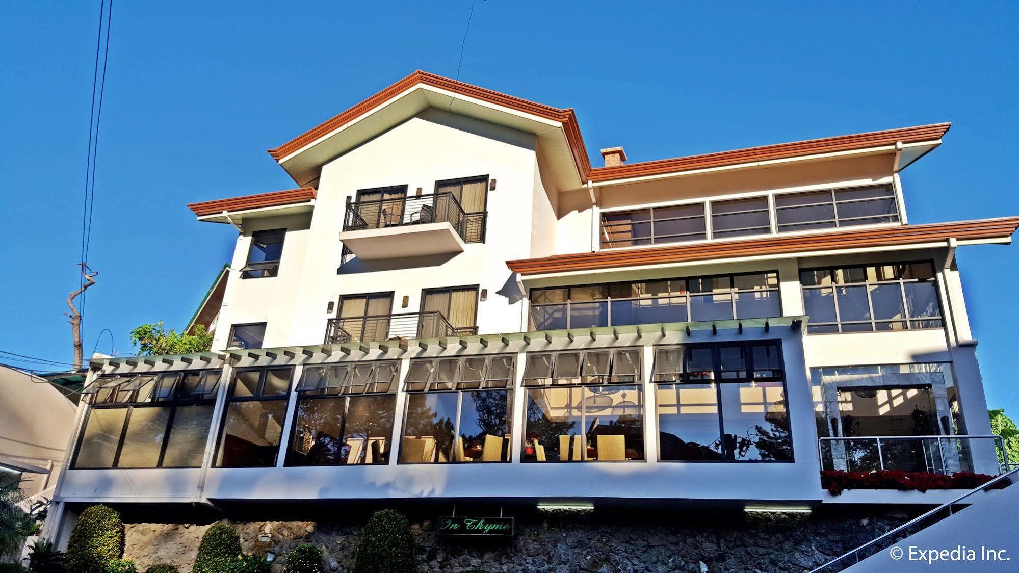 באגויו Giraffe Boutique Hotel מראה חיצוני תמונה