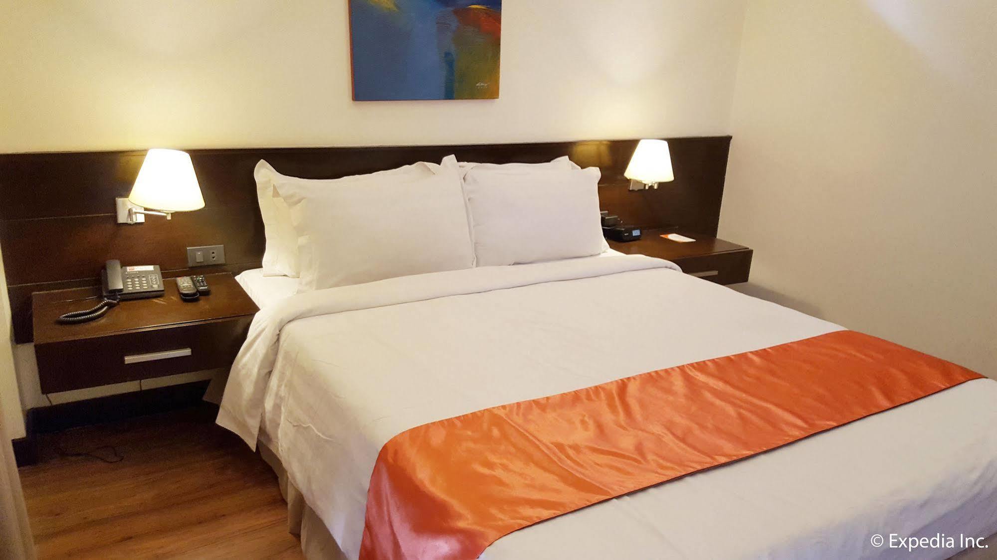 באגויו Giraffe Boutique Hotel מראה חיצוני תמונה