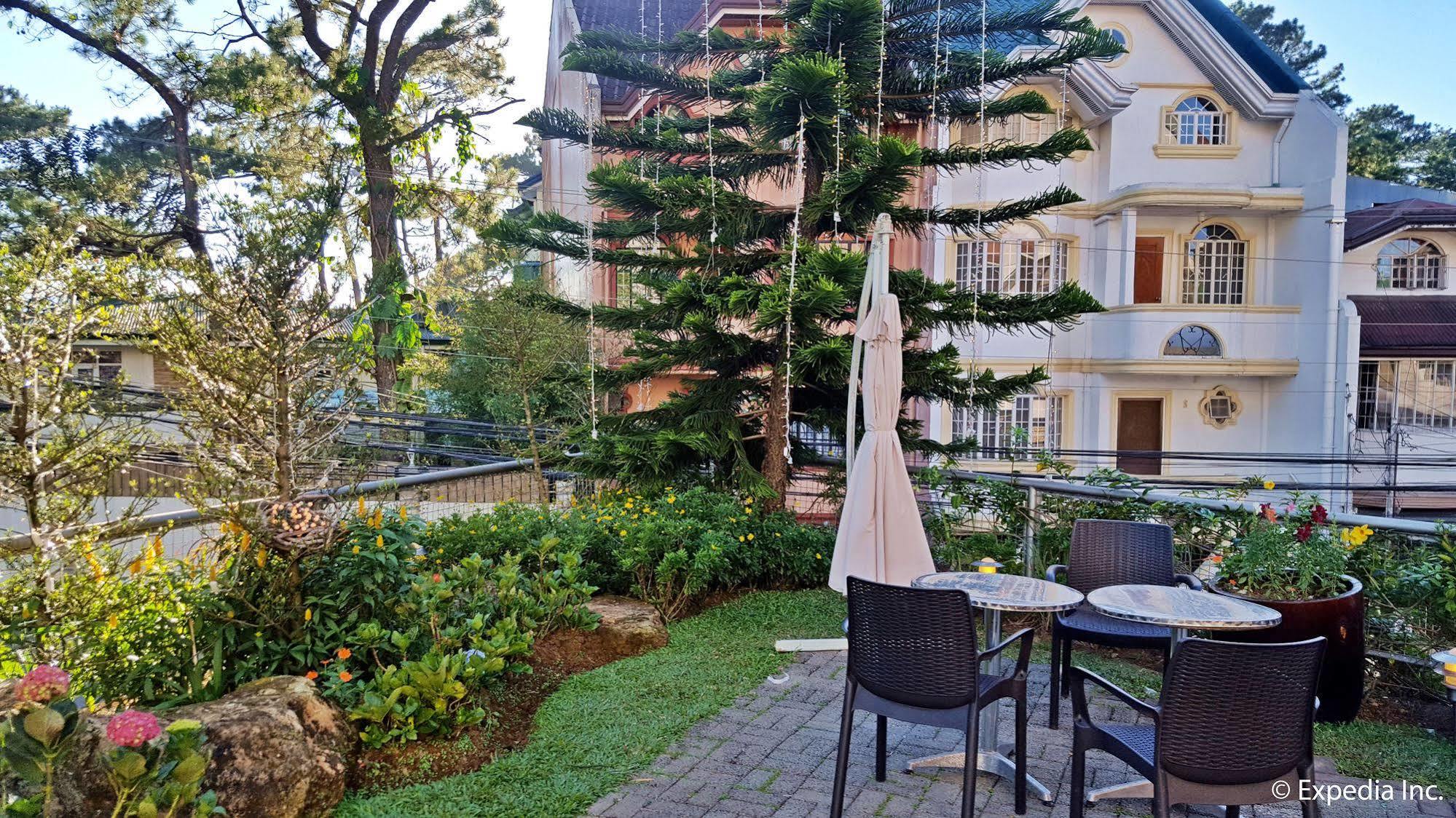 באגויו Giraffe Boutique Hotel מראה חיצוני תמונה