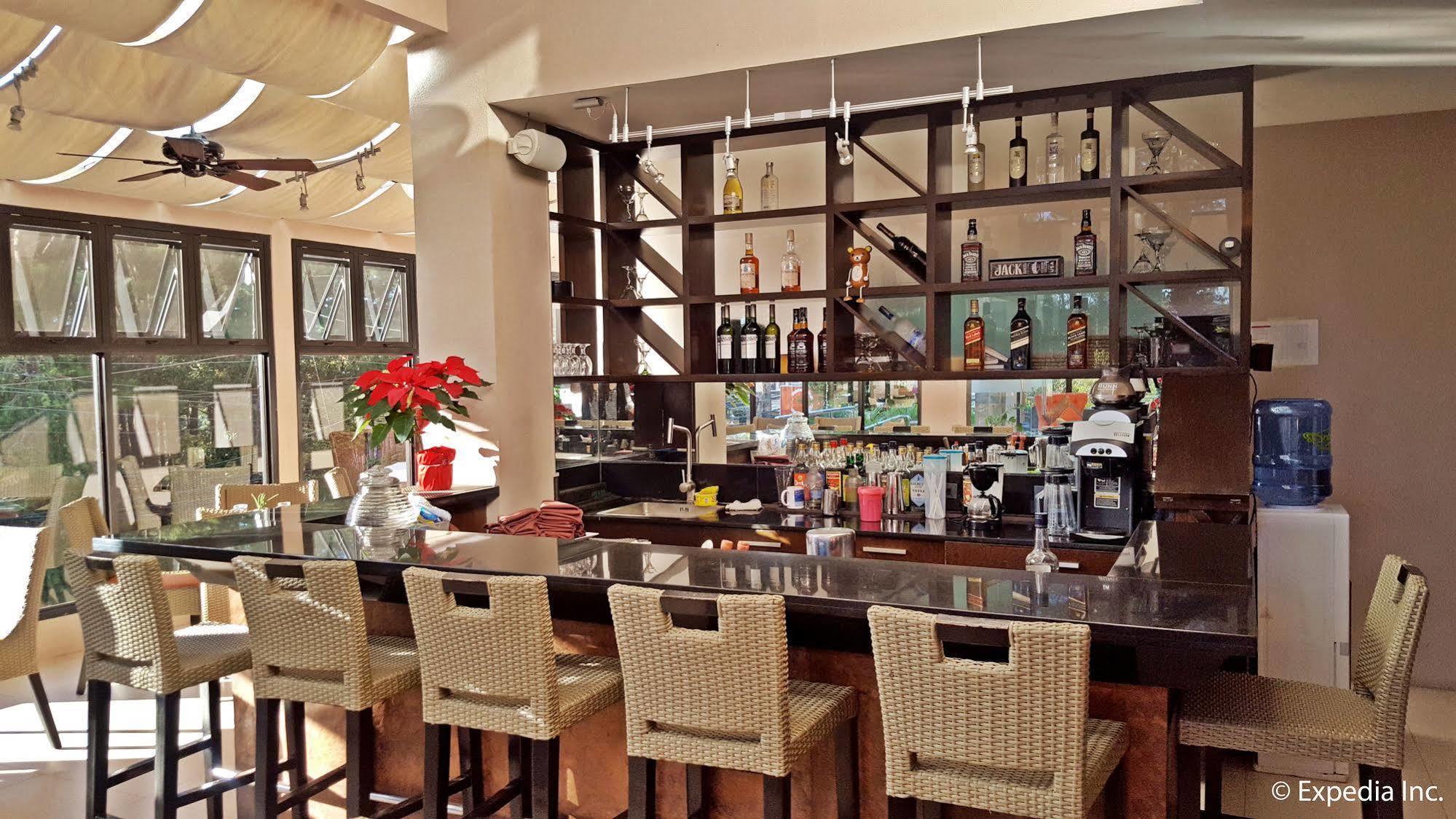 באגויו Giraffe Boutique Hotel מראה חיצוני תמונה